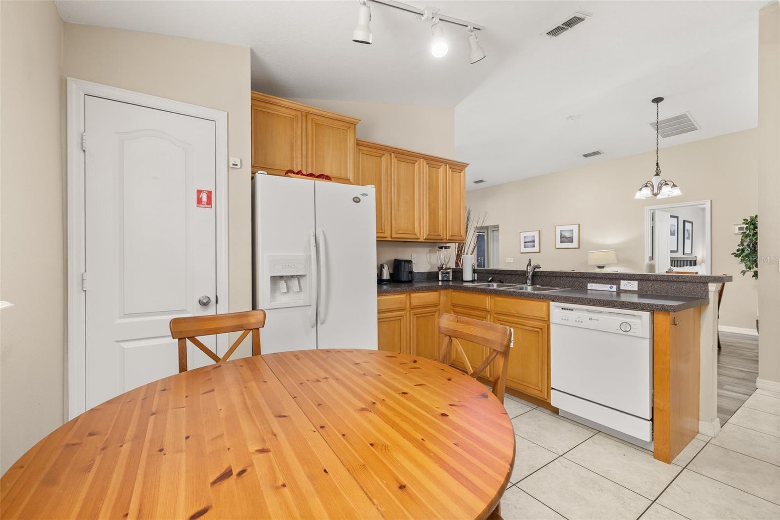756 Scrub Jay Way Property Photo 10