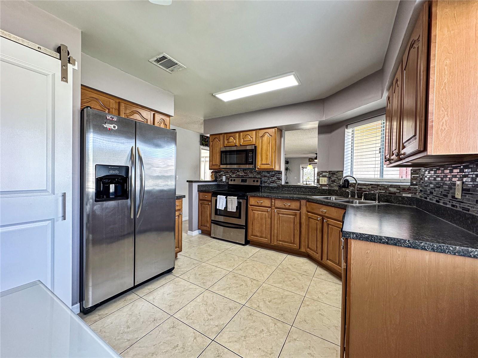 2506 Tobin Ct Property Photo 4