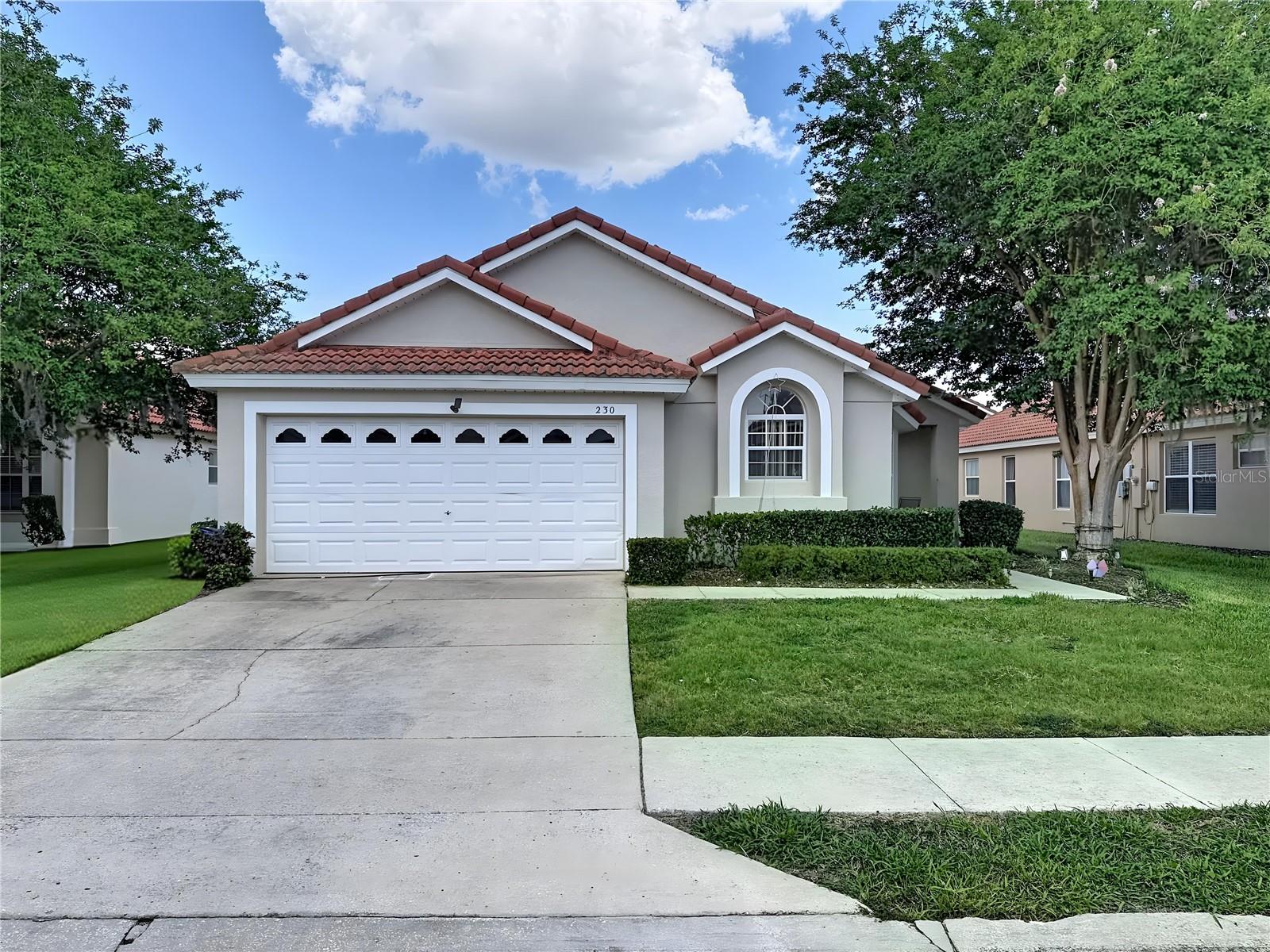 230 Hypolita Ave Property Photo 1