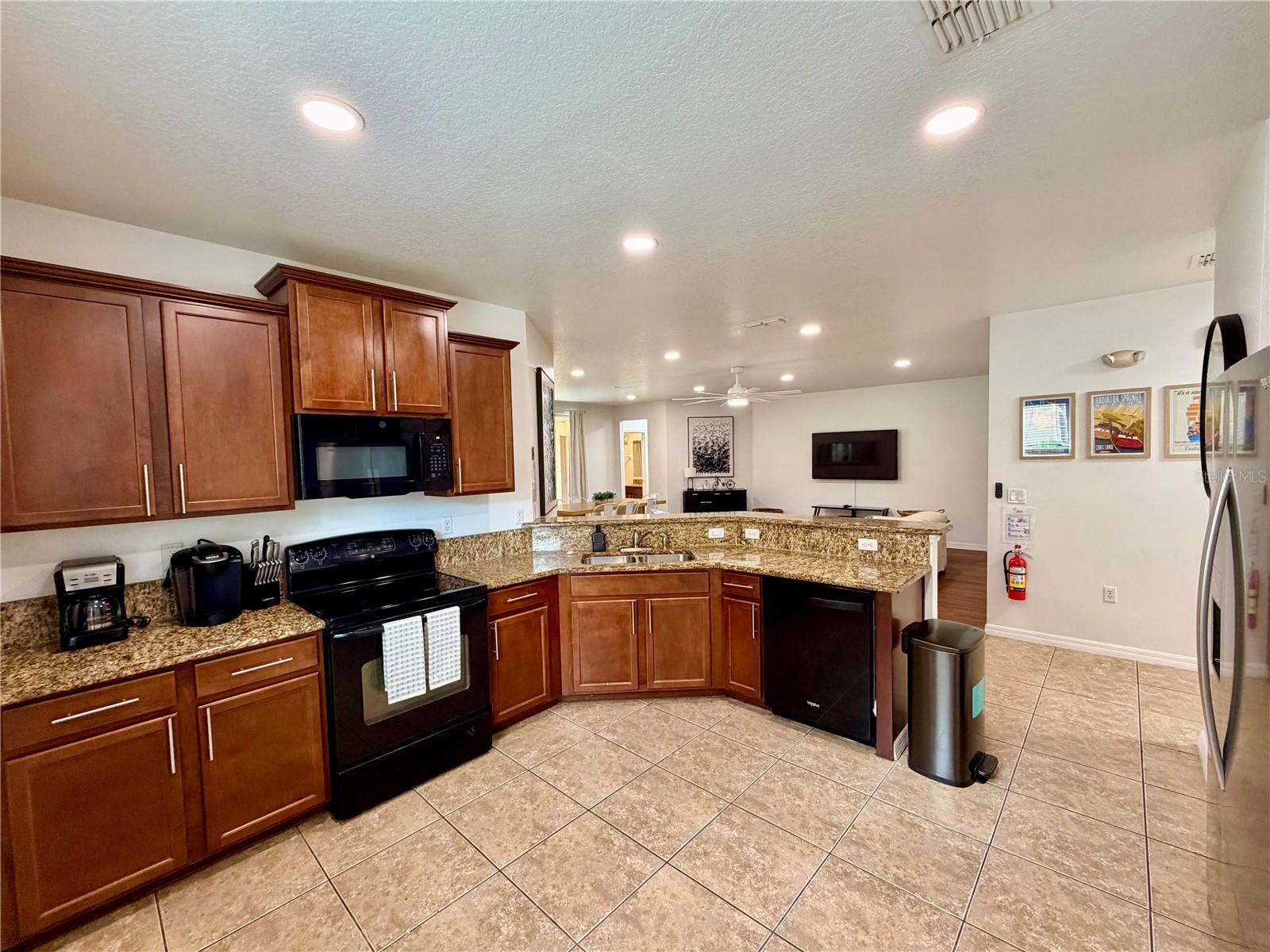 9110 Stromboli Ct Property Photo 6