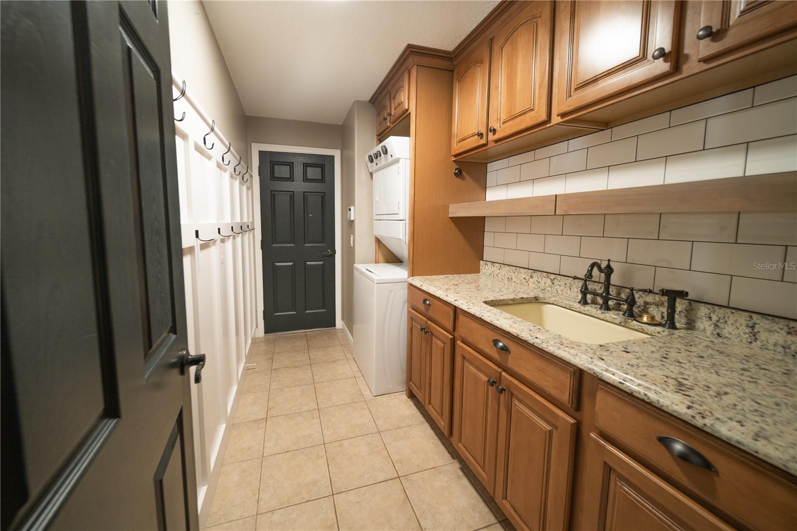 4621 Yellow Bay Dr Property Photo 10