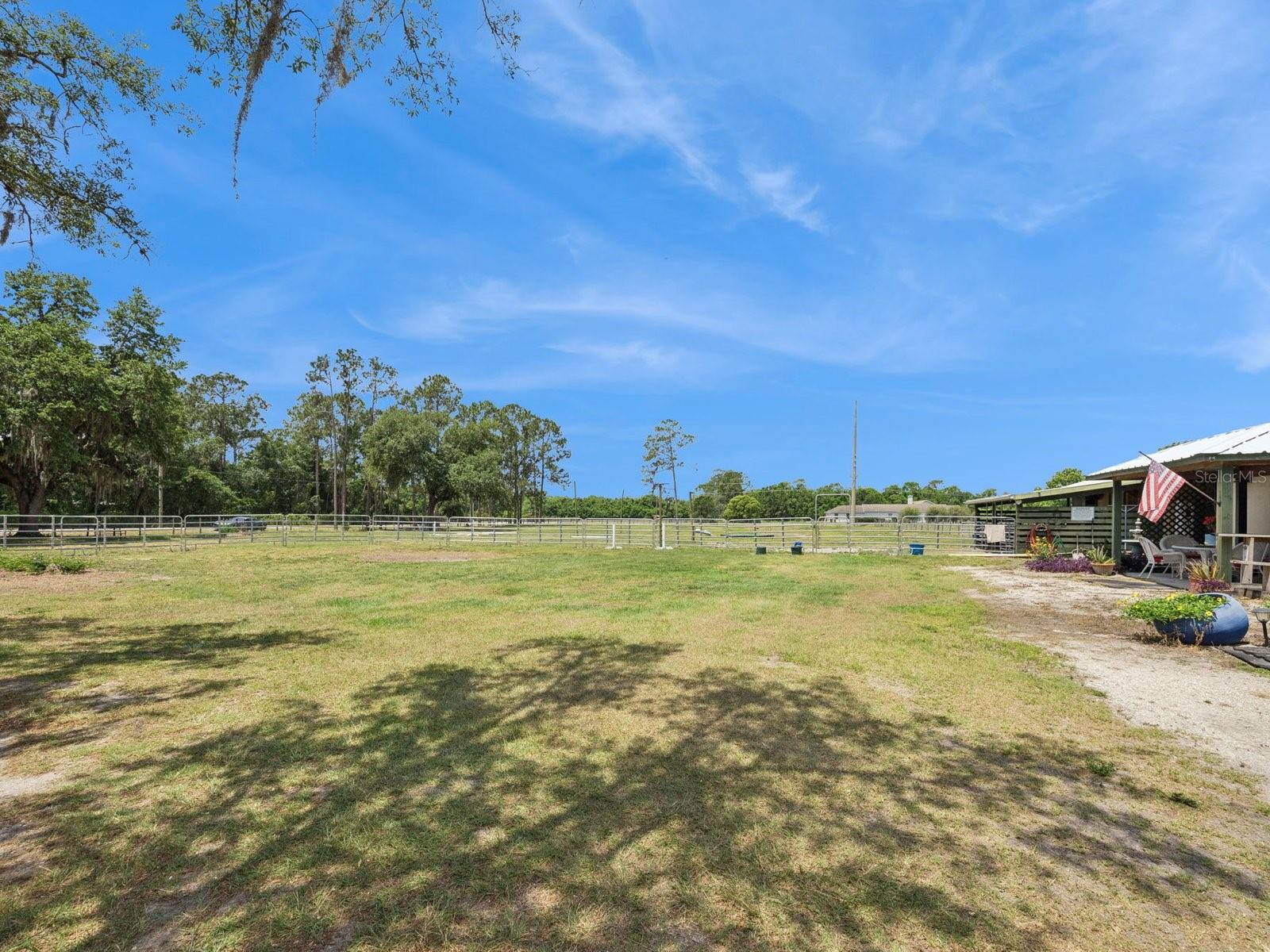 6001 Marthas Ln Property Photo 40