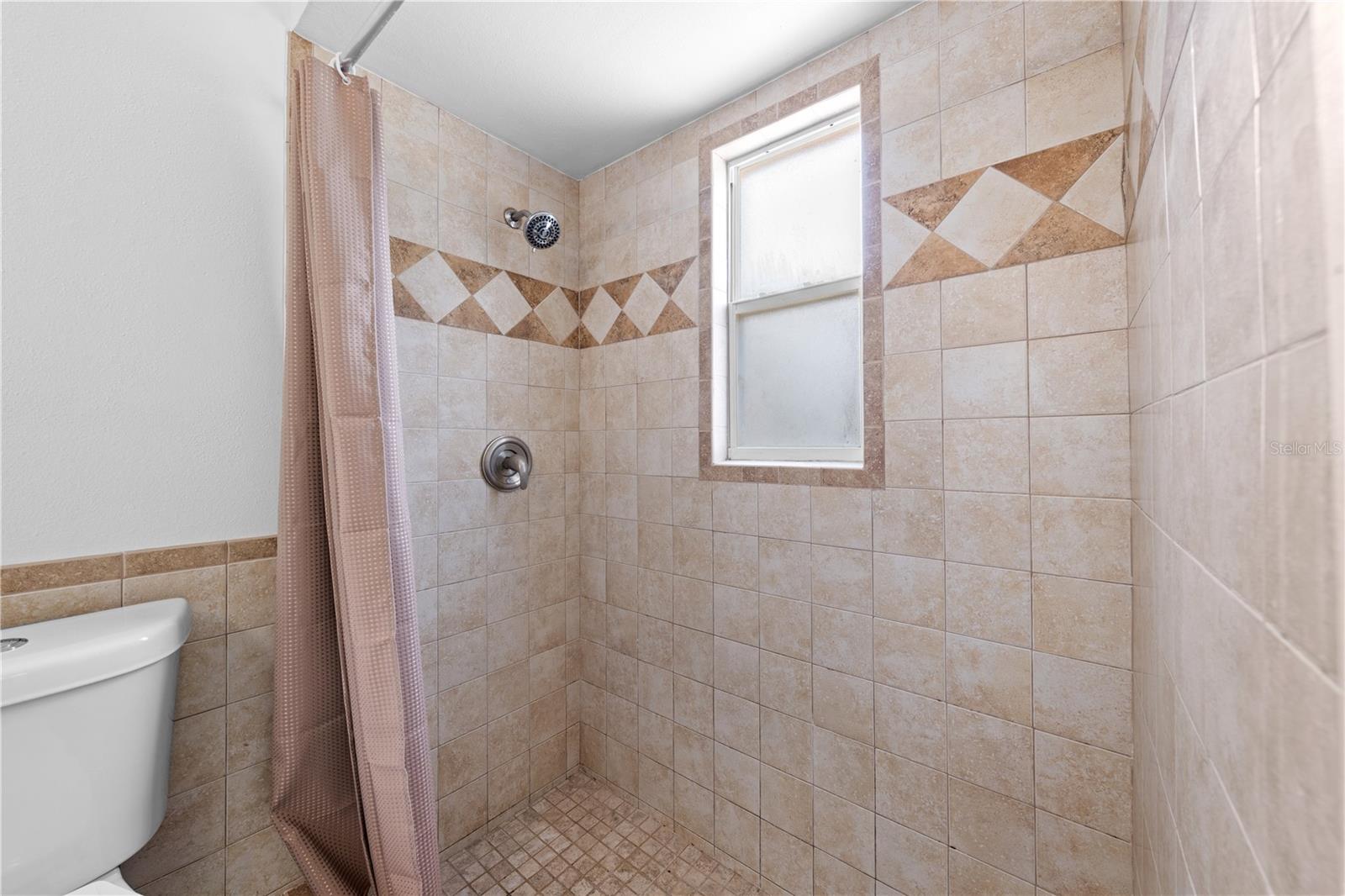 2440 Crane Ct Property Photo 26