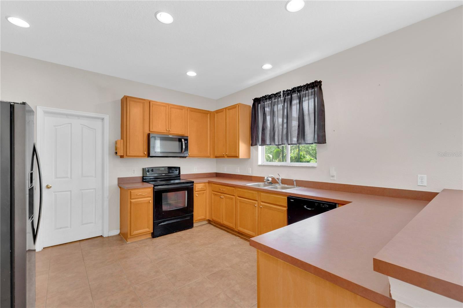 3432 Perching Rd Property Photo 6