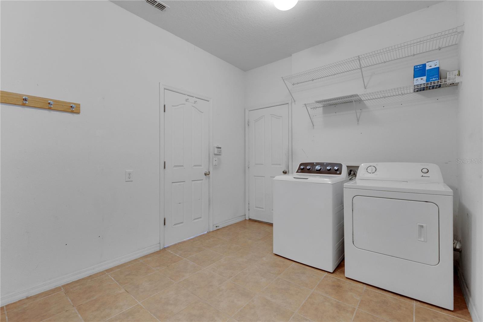 3432 Perching Rd Property Photo 21