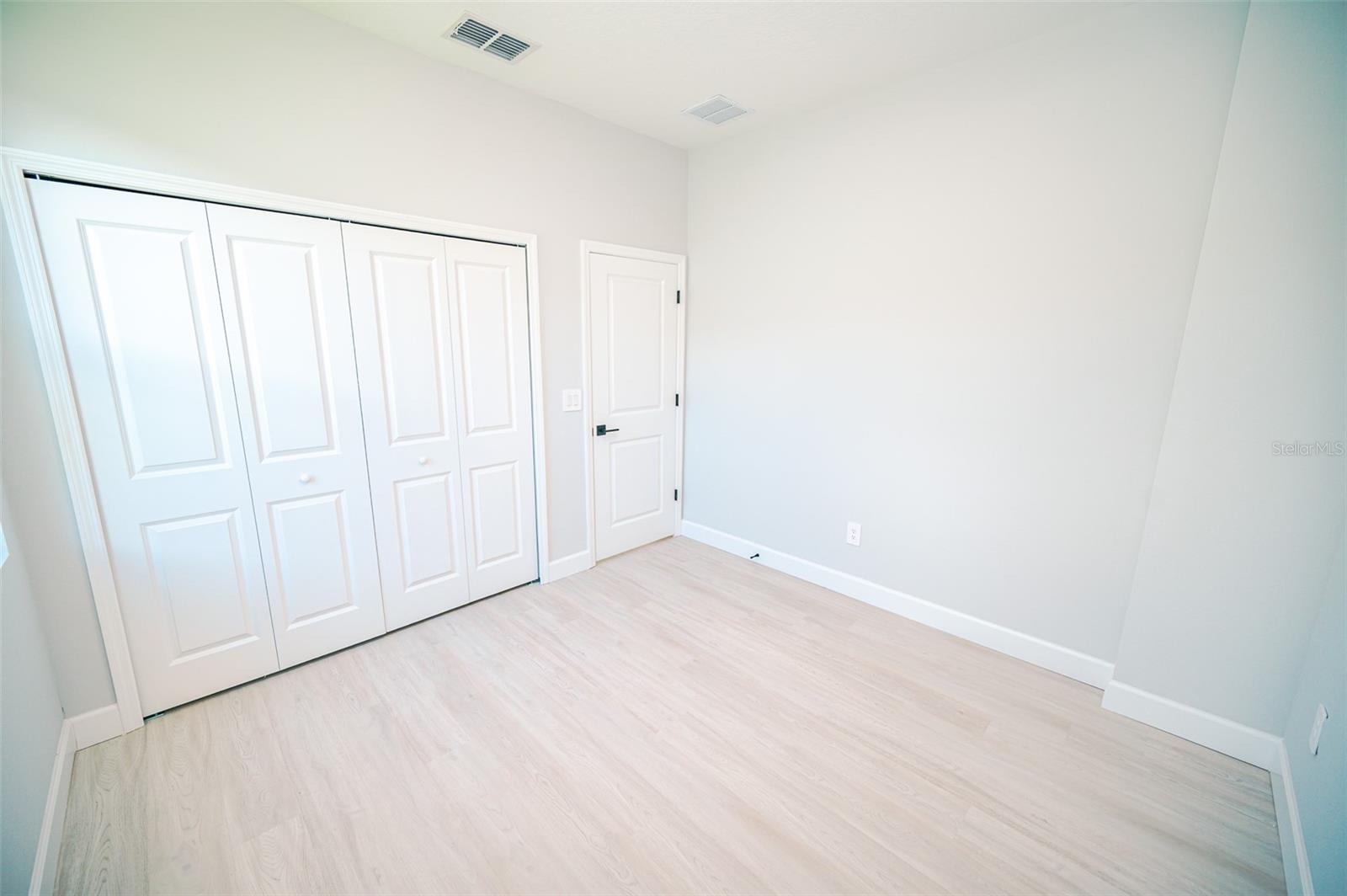 1103 Saint Tropez Ct Property Photo 15
