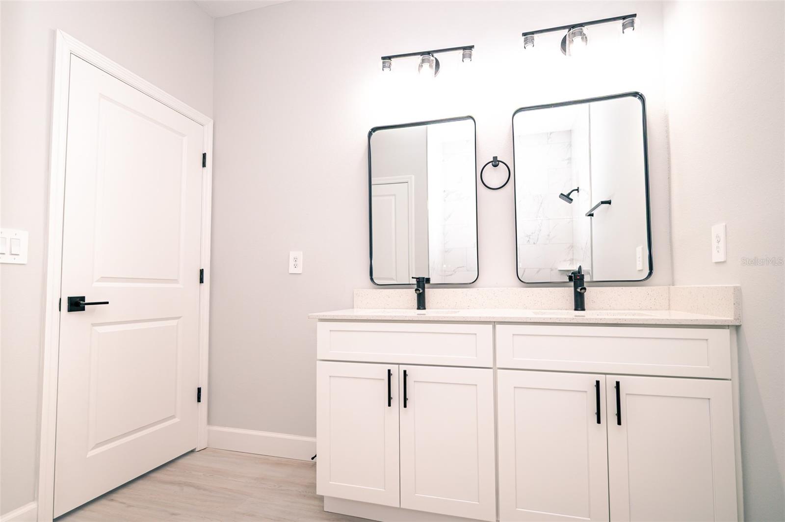 1103 Saint Tropez Ct Property Photo 34