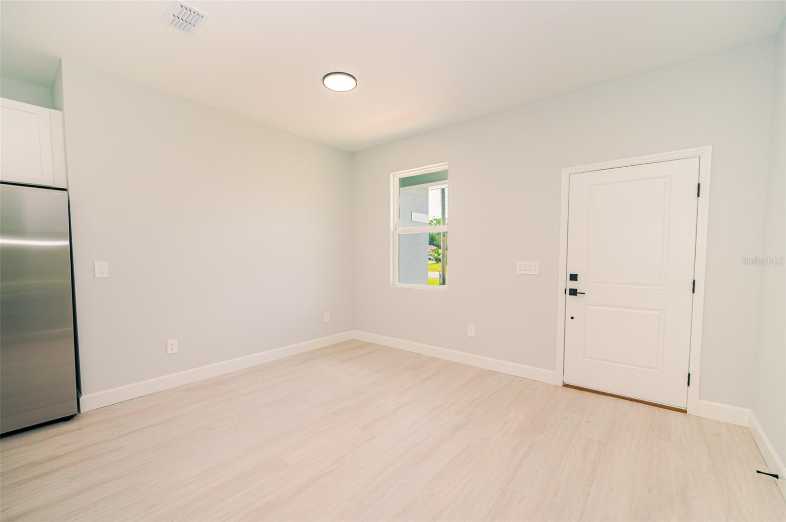 1103 Saint Tropez Ct Property Photo 38