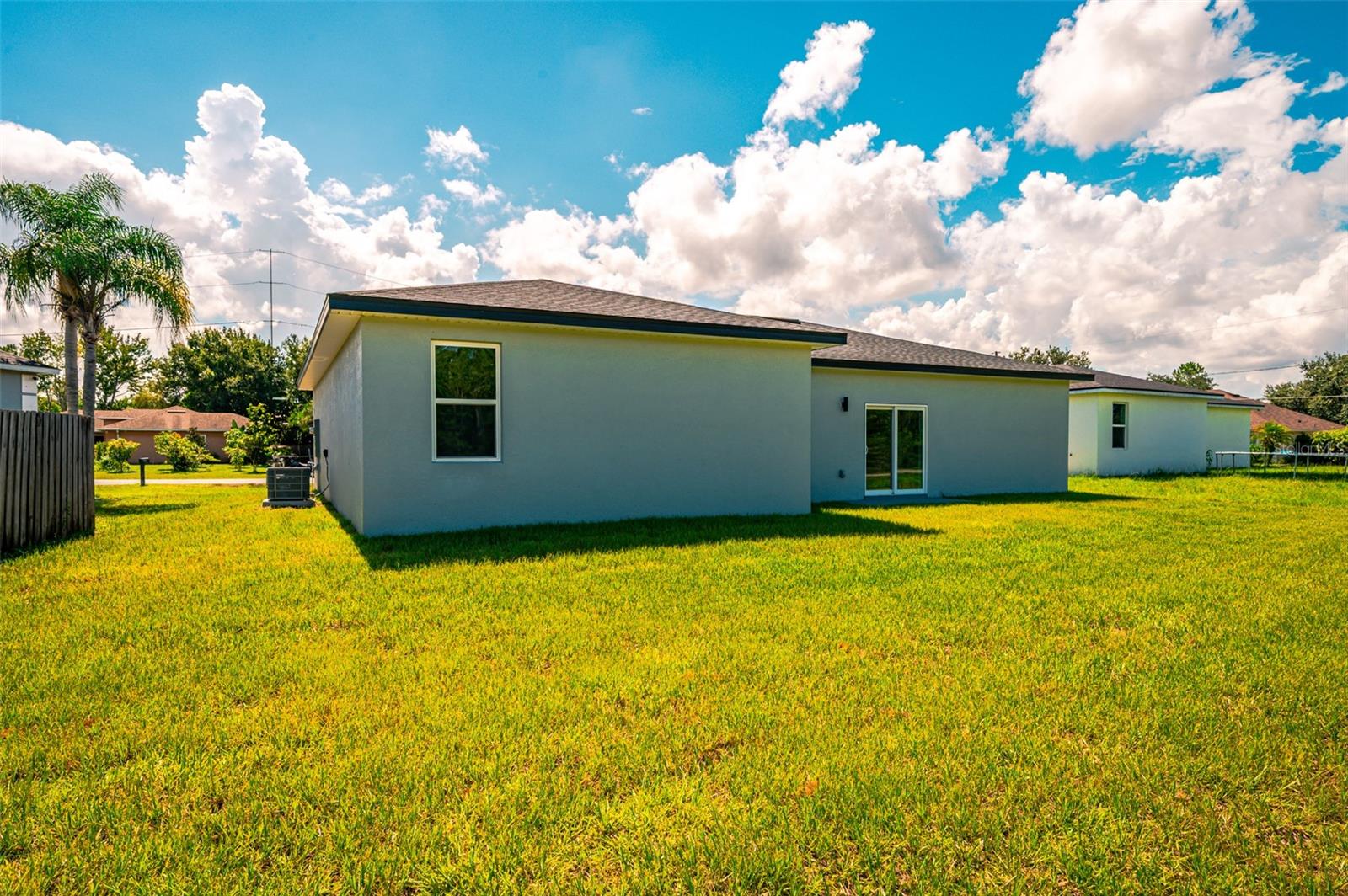 1103 Saint Tropez Ct Property Photo 43