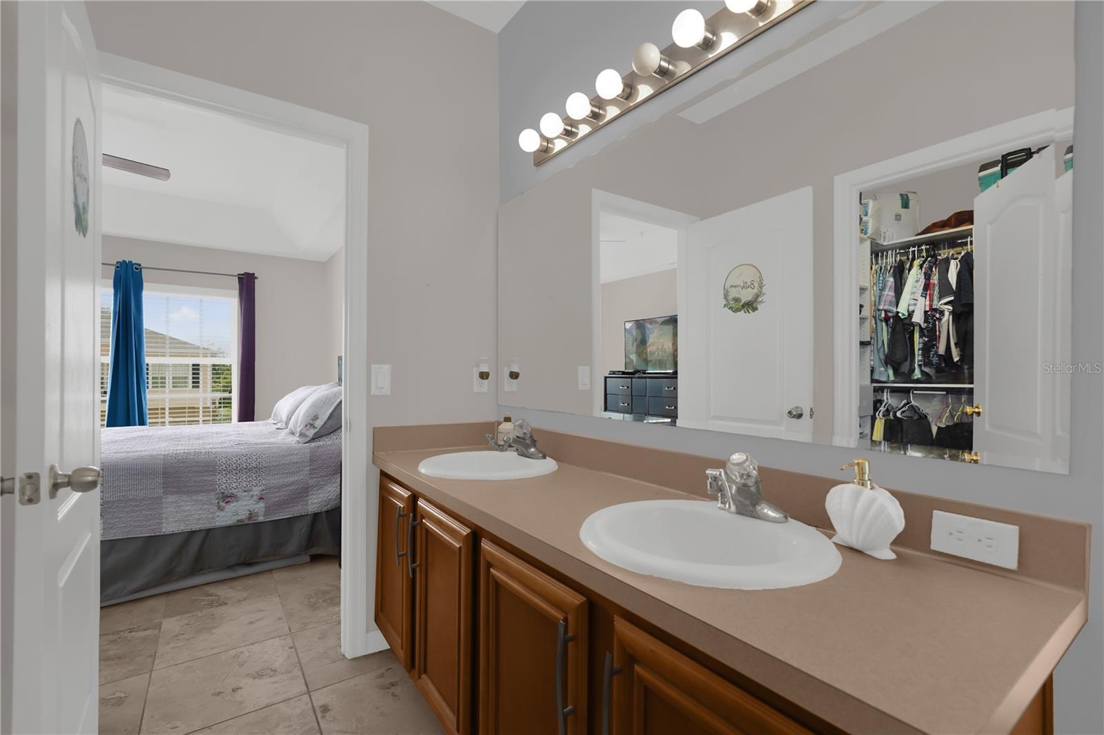 2309 Betsy Ross Ln #2309 Property Photo 24