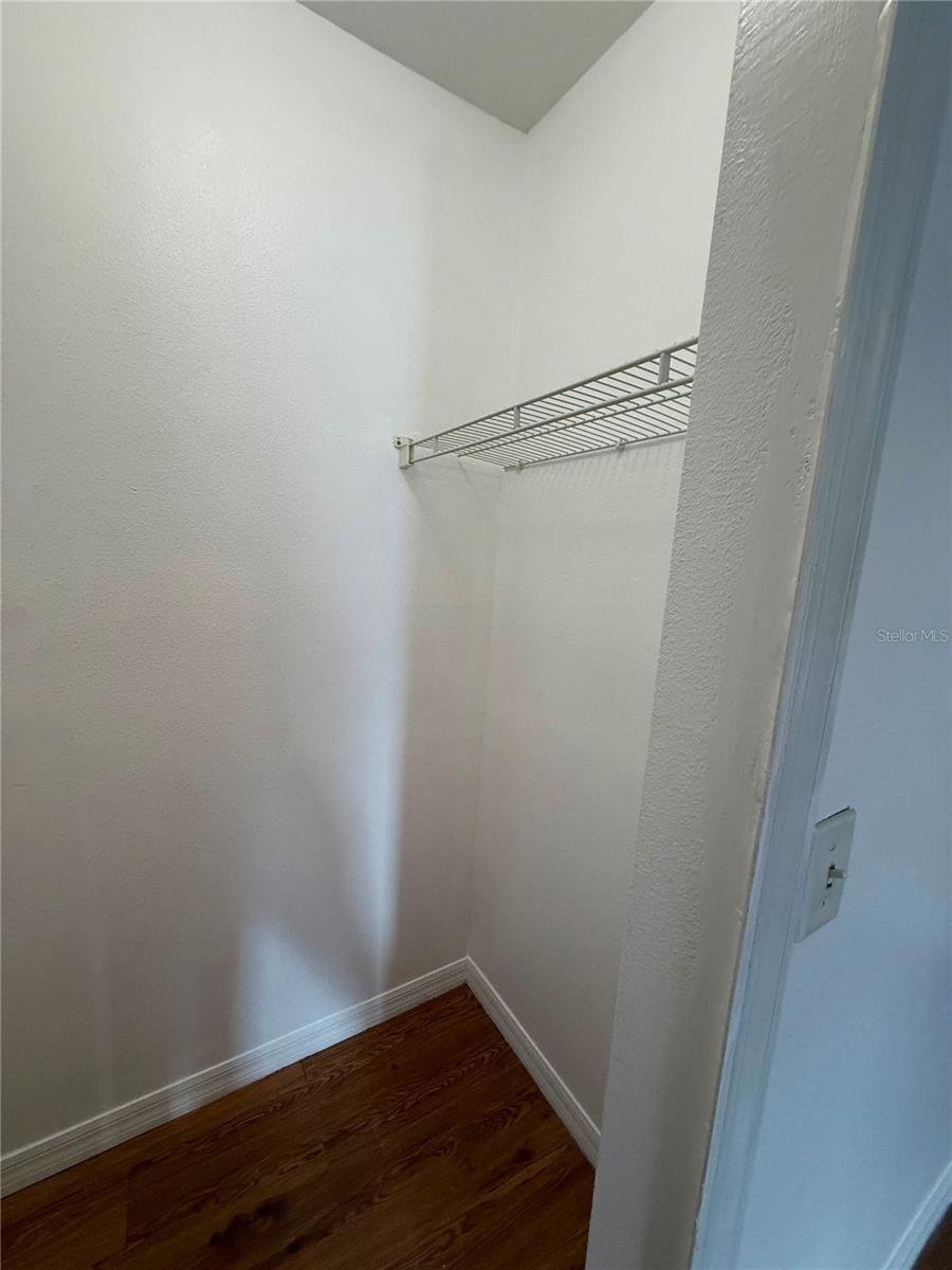 862 Caribbean Dr #b Property Photo 6