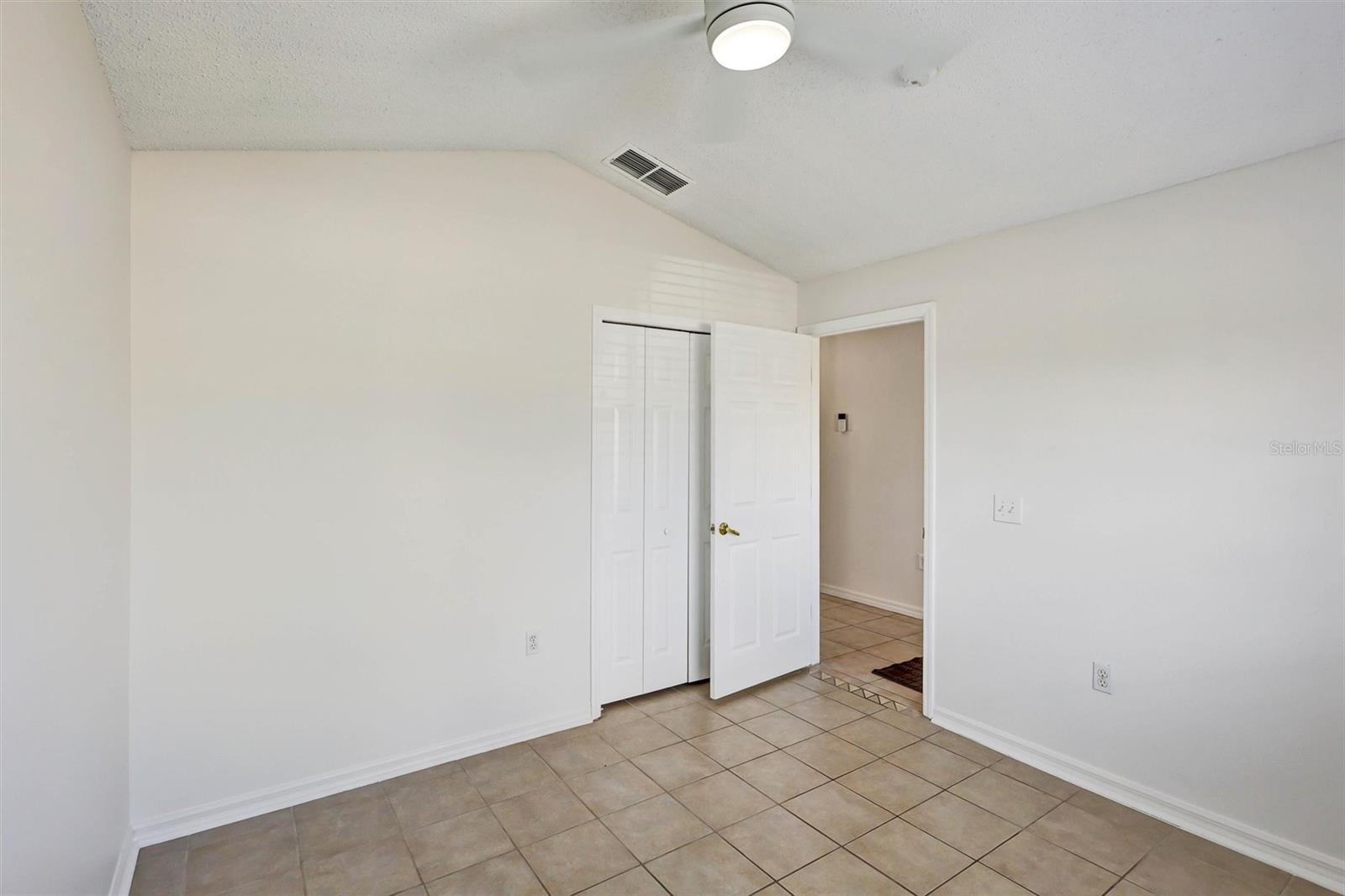 1175 Jaybee Ave Property Photo 7