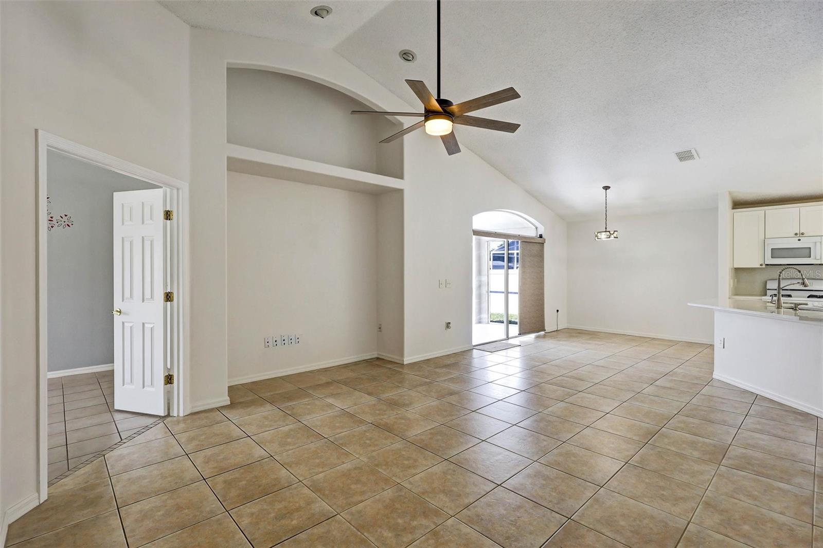 1175 Jaybee Ave Property Photo 15