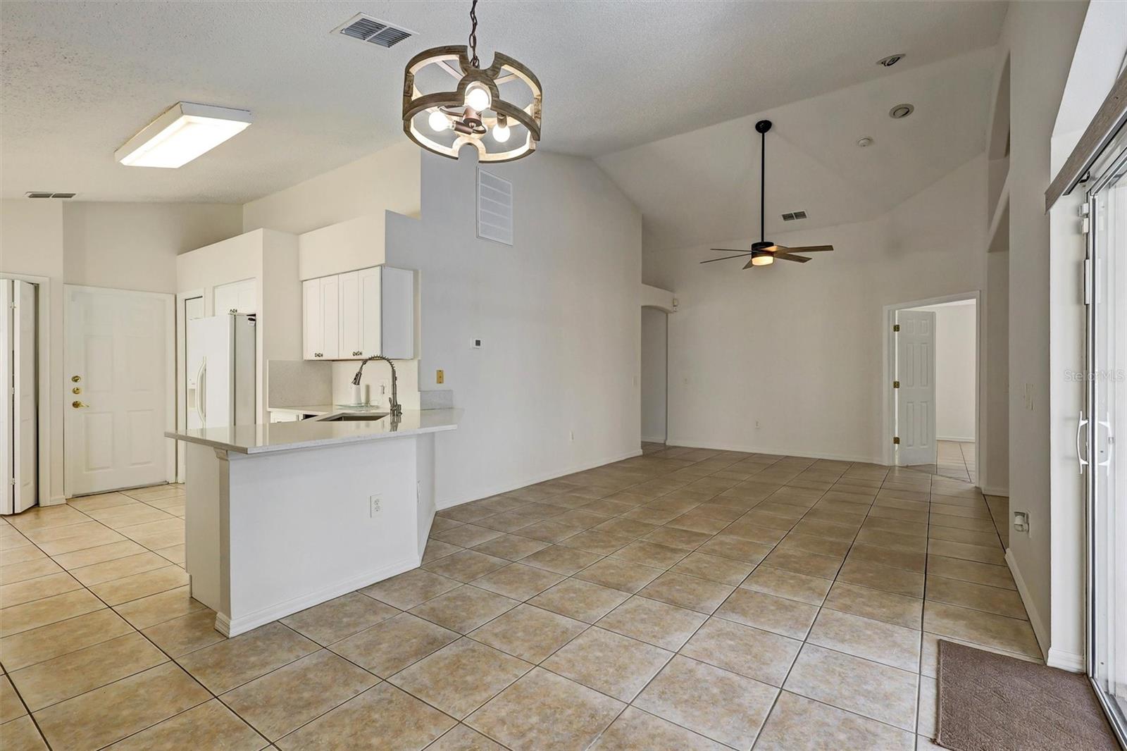1175 Jaybee Ave Property Photo 17