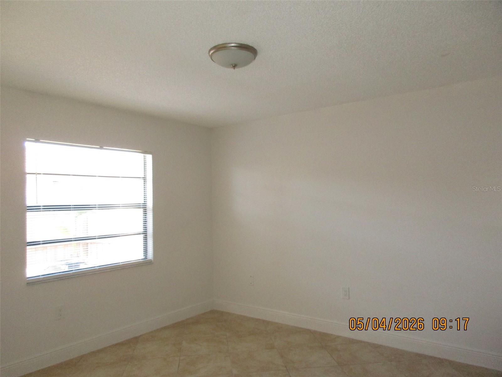2112 Bahamas Ct Property Photo 9