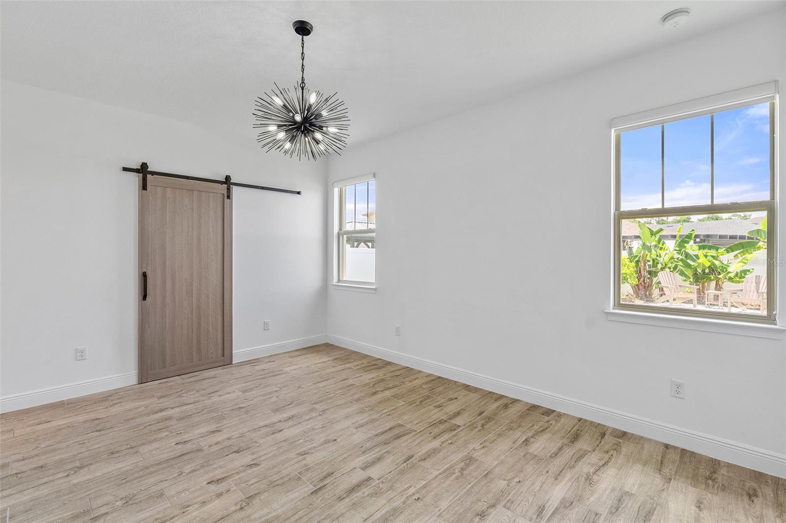 6658 Syreeta Ln Property Photo 22