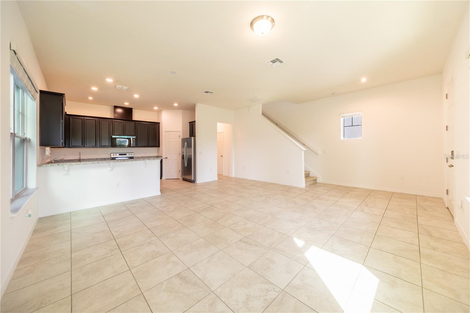 2247 White Feather Loop Property Photo 3