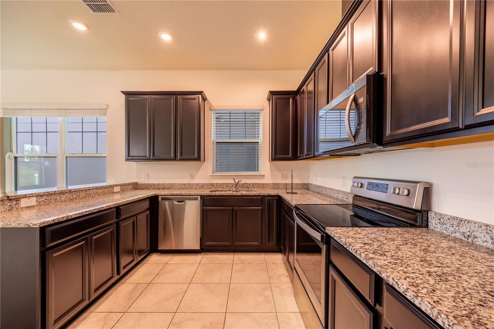 2247 White Feather Loop Property Photo 7