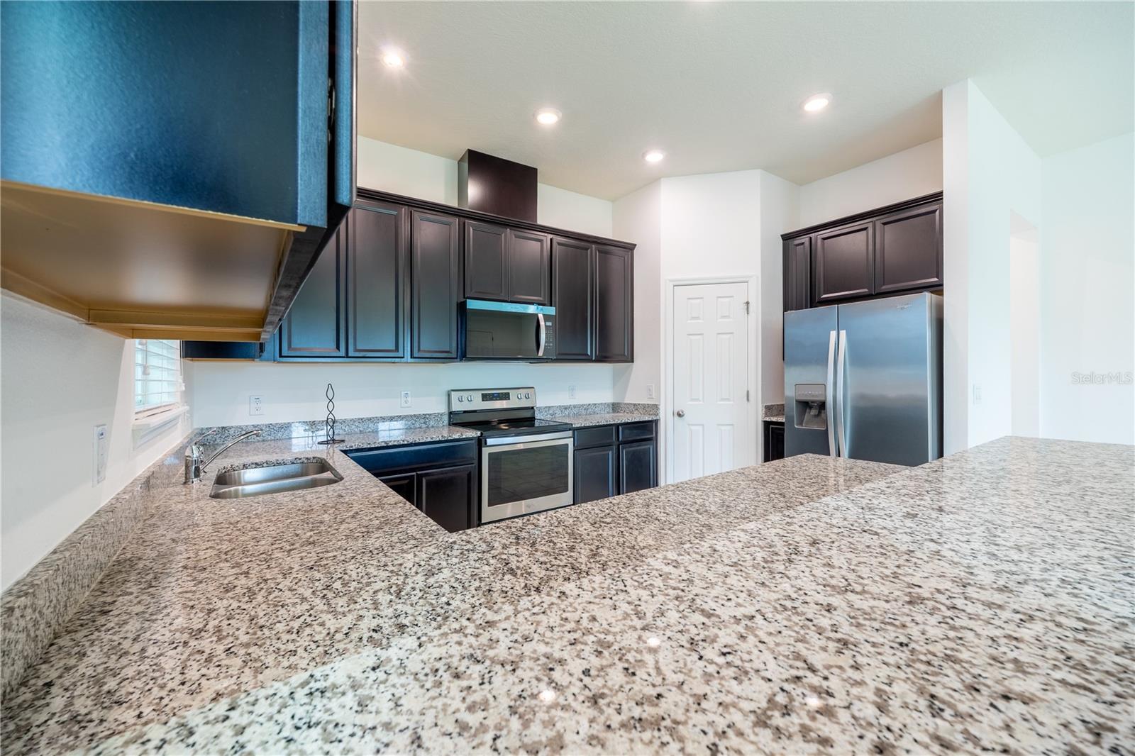 2247 White Feather Loop Property Photo 8