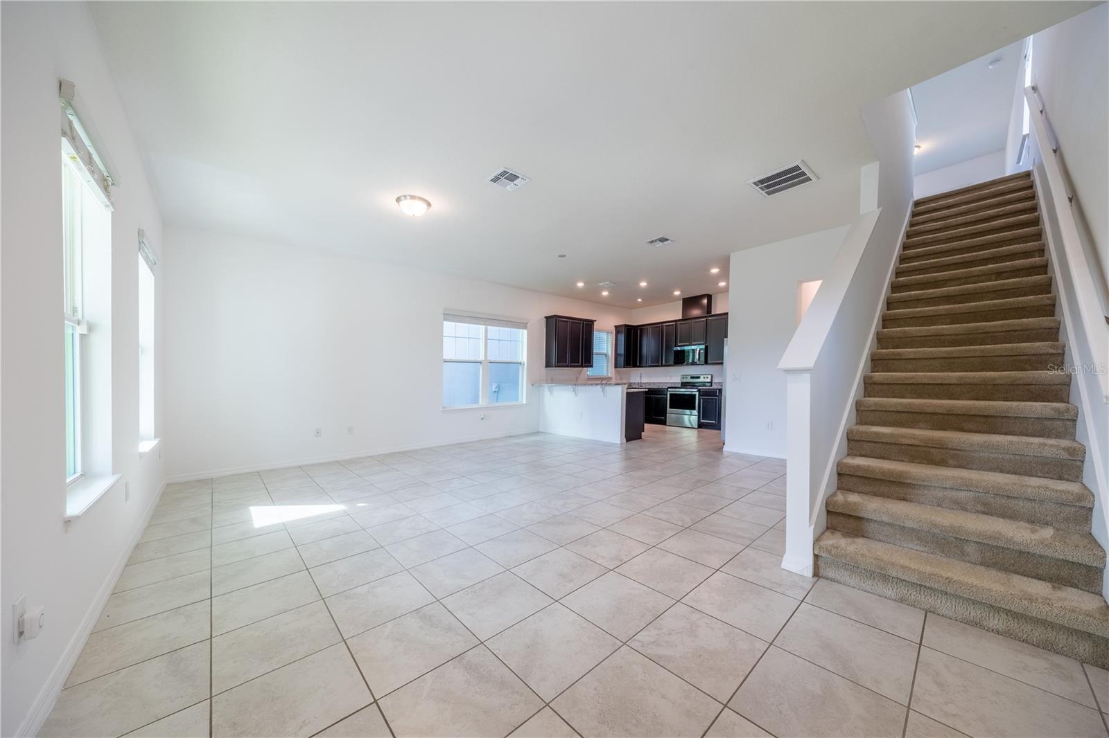 2247 White Feather Loop Property Photo 9