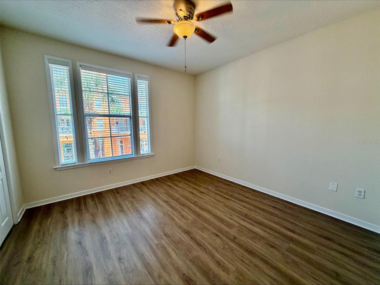 606 Market St #230 Property Photo 8