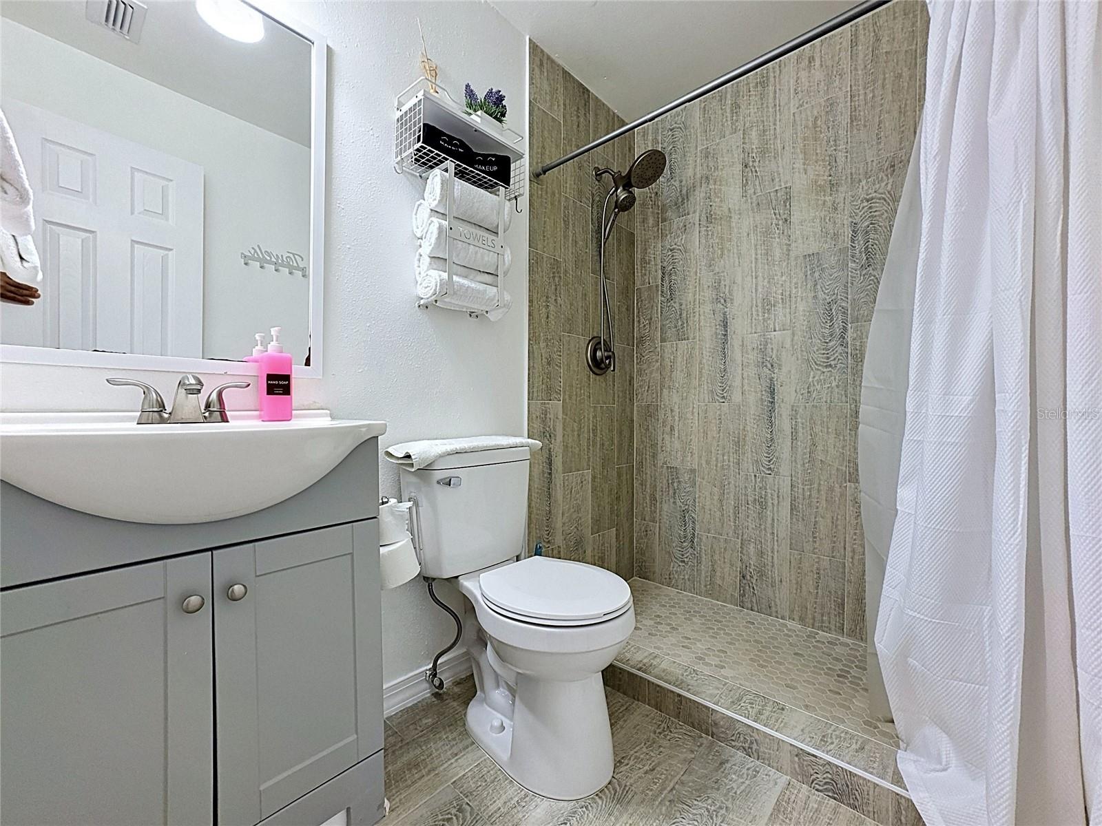 1716 Terry Cir Ne Property Photo 19
