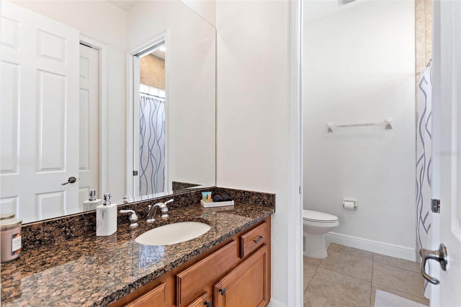 1524 Euston Dr Property Photo 29