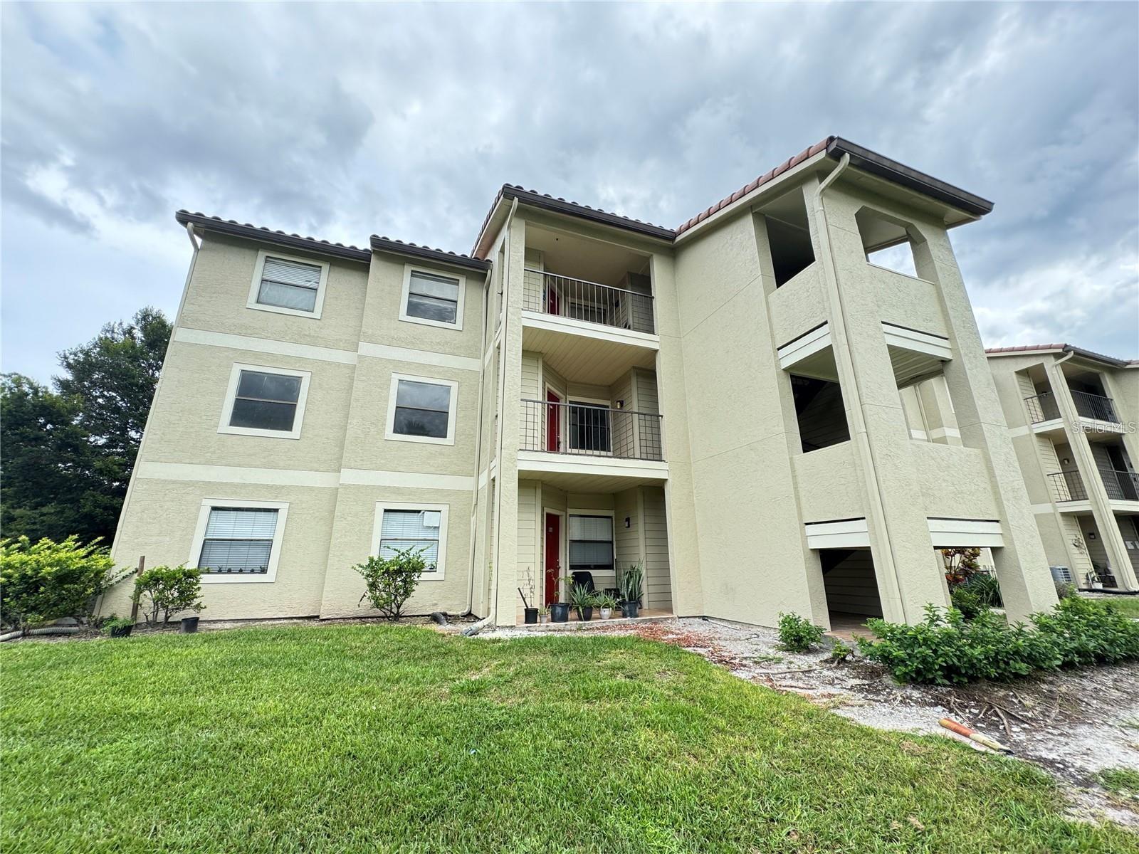 3038 Parkway Blvd #208 Property Photo 1