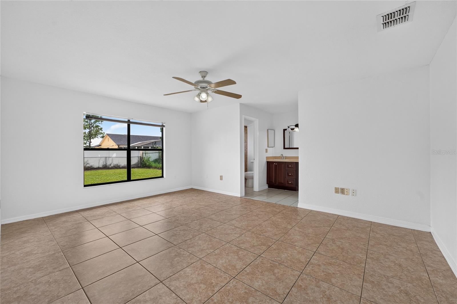 913 San Rafael Way Property Photo 14
