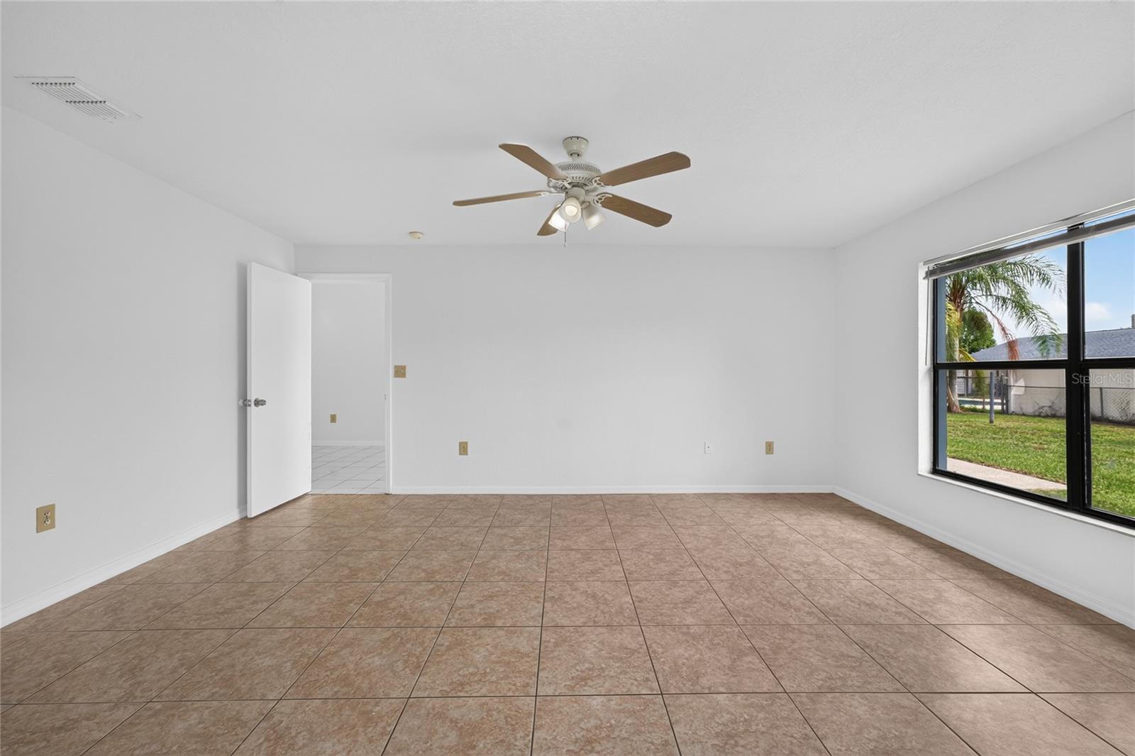 913 San Rafael Way Property Photo 17