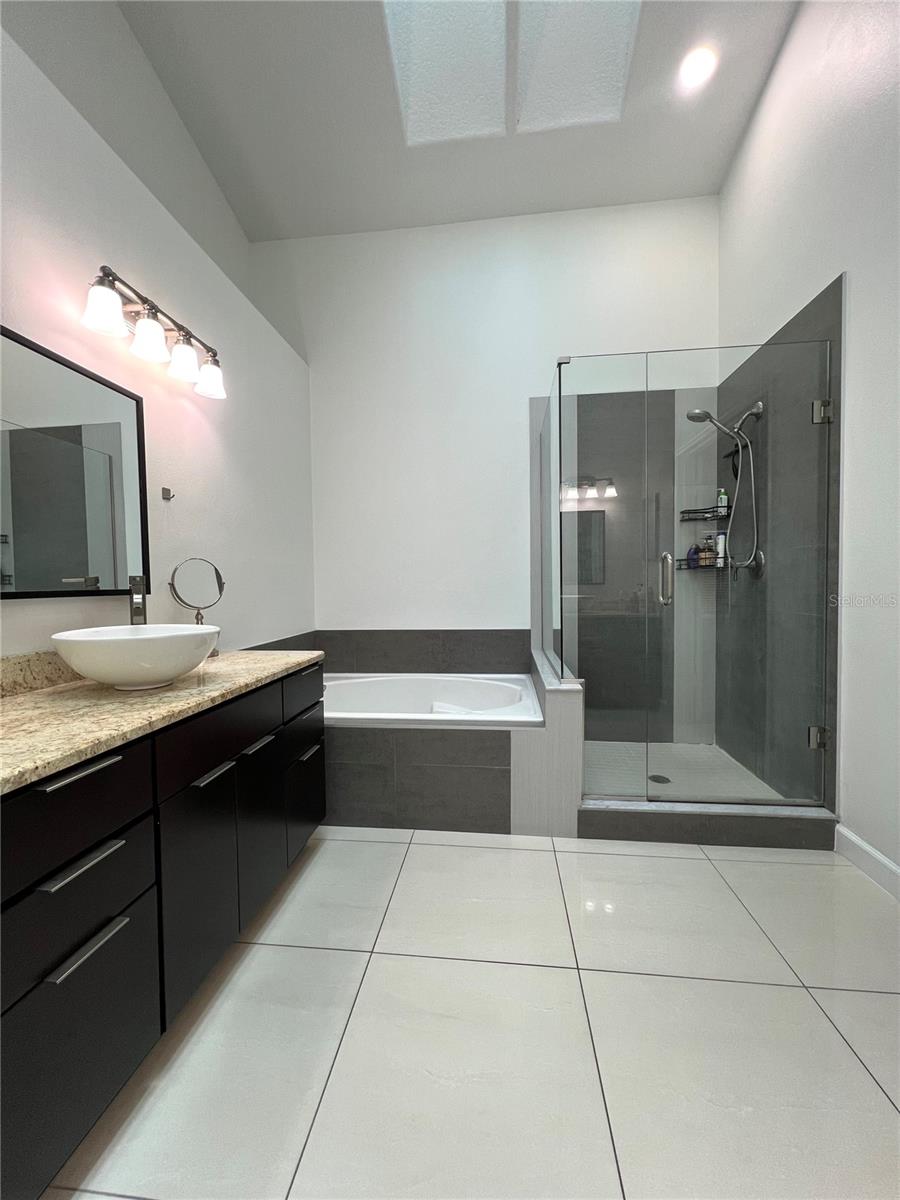 3244 Herons Point Cir Property Photo 19