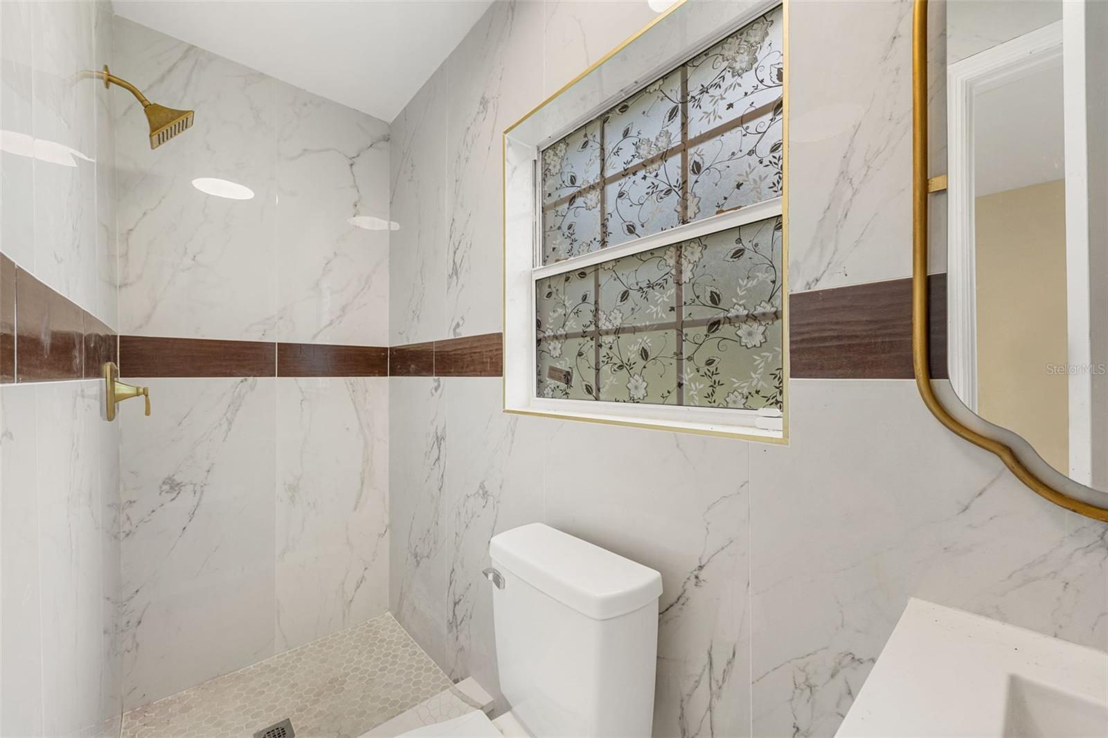 4333 Arch St Property Photo 21