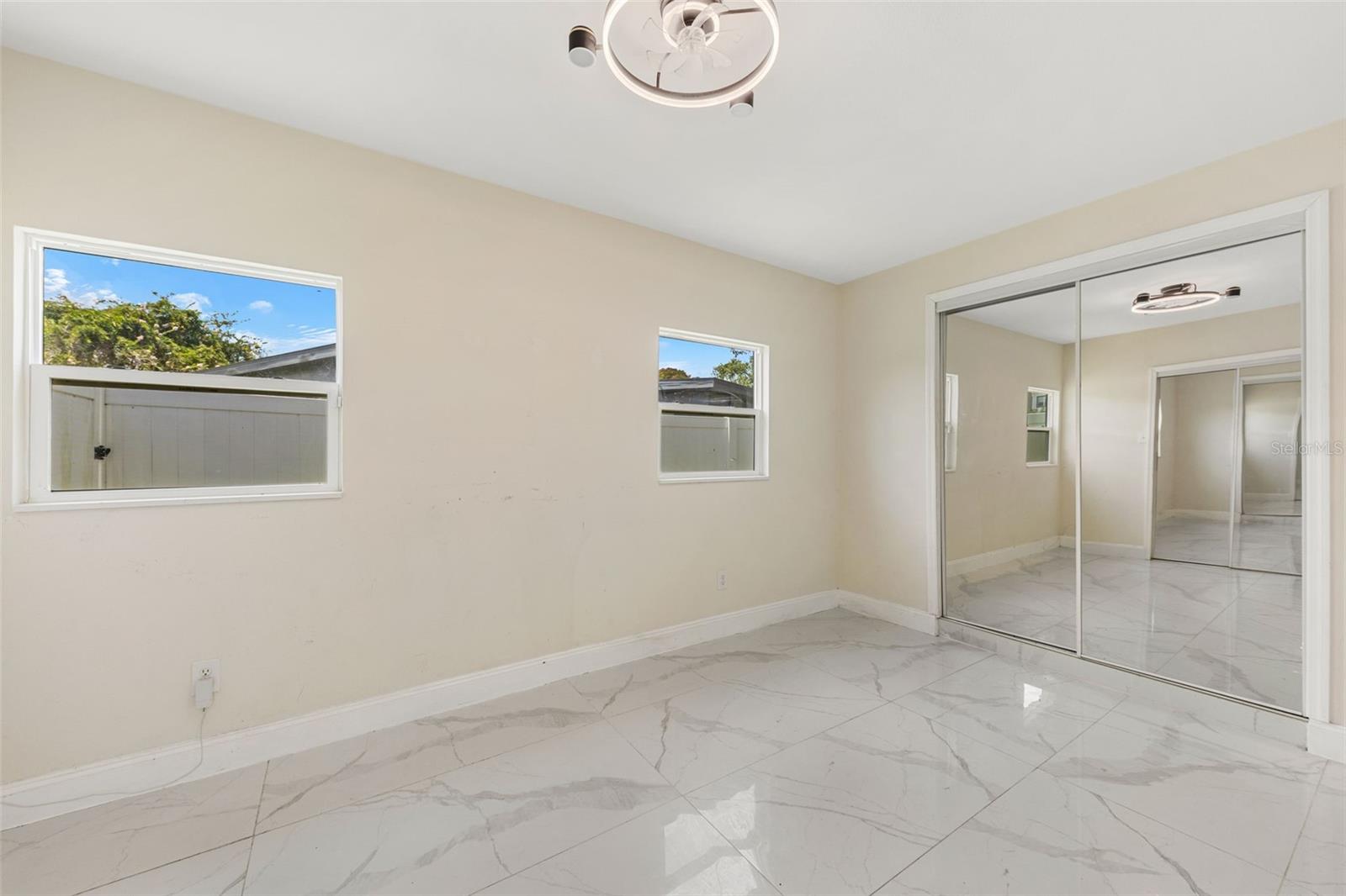 4333 Arch St Property Photo 25