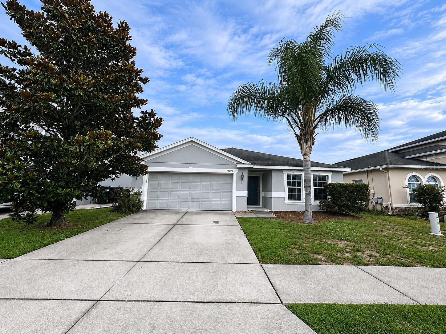 10816 CABBAGE TREE LOOP Property Photo 1