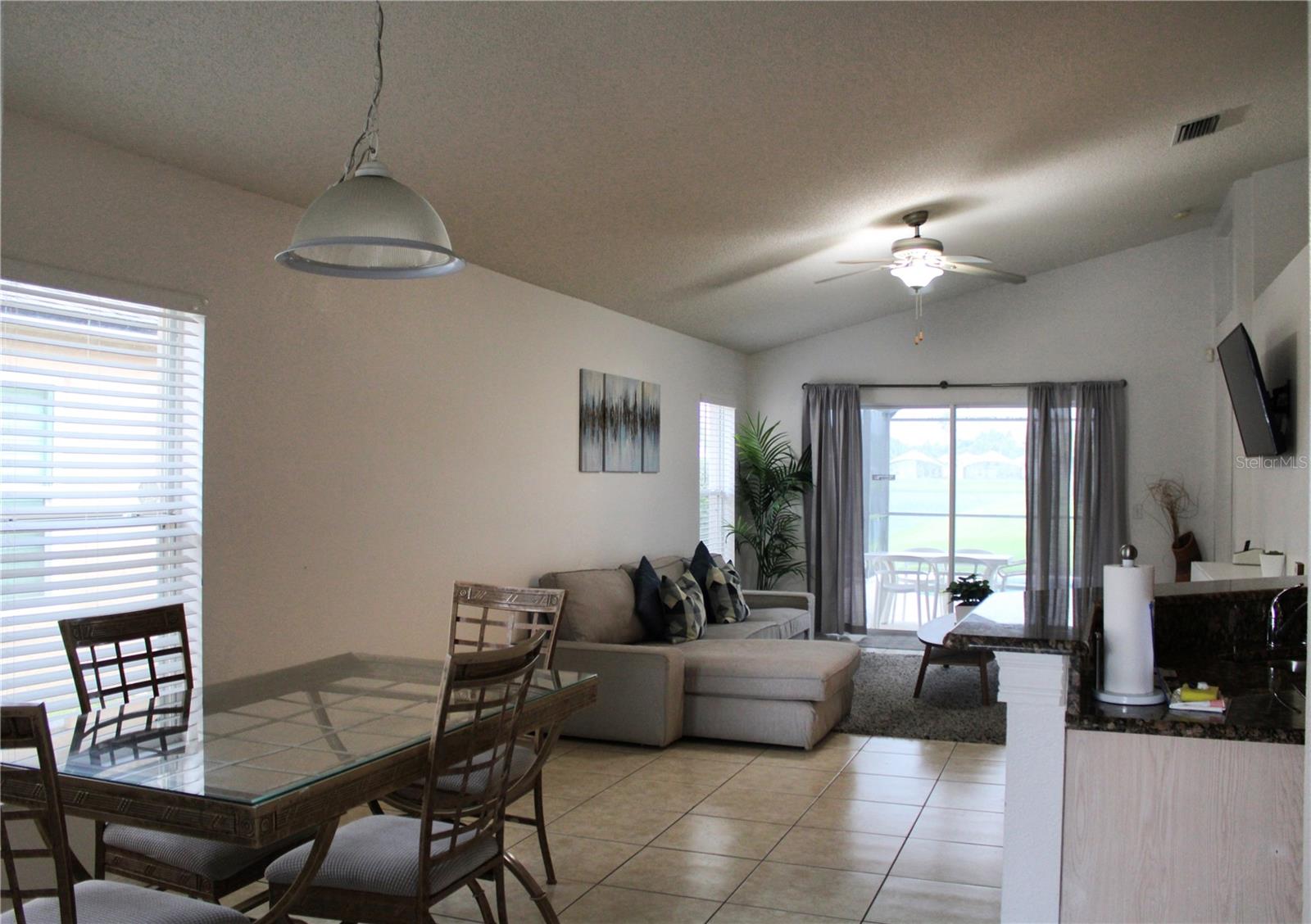 1068 Lake Berkley Dr Property Photo 14