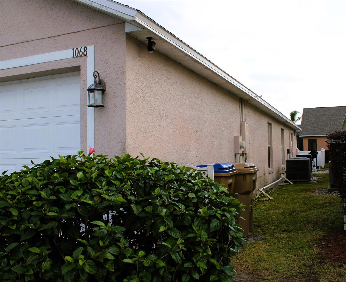 1068 Lake Berkley Dr Property Photo 46