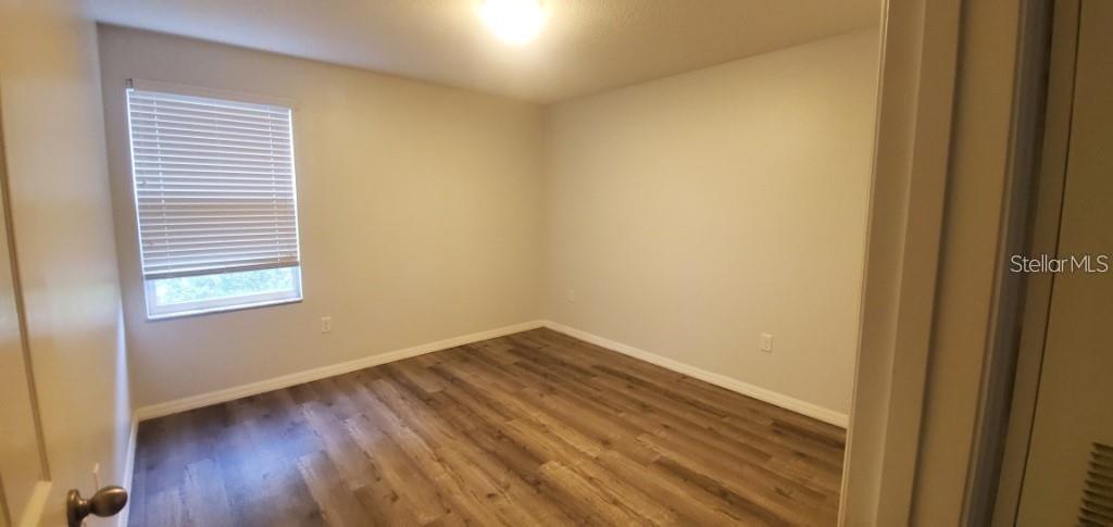 284 Gardner Ln #e Property Photo 11