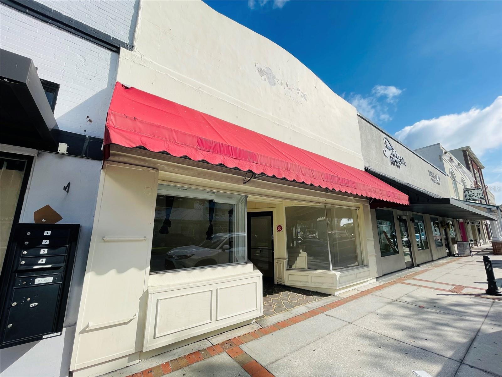 109 Broadway Property Photo 2