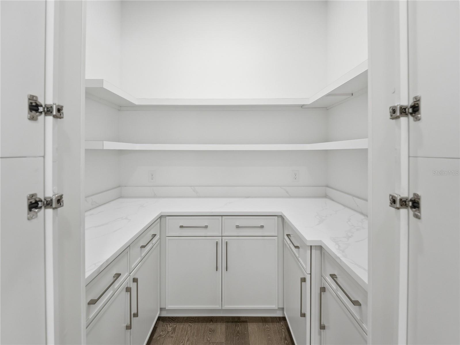 4256 La Salle Ave Property Photo 39