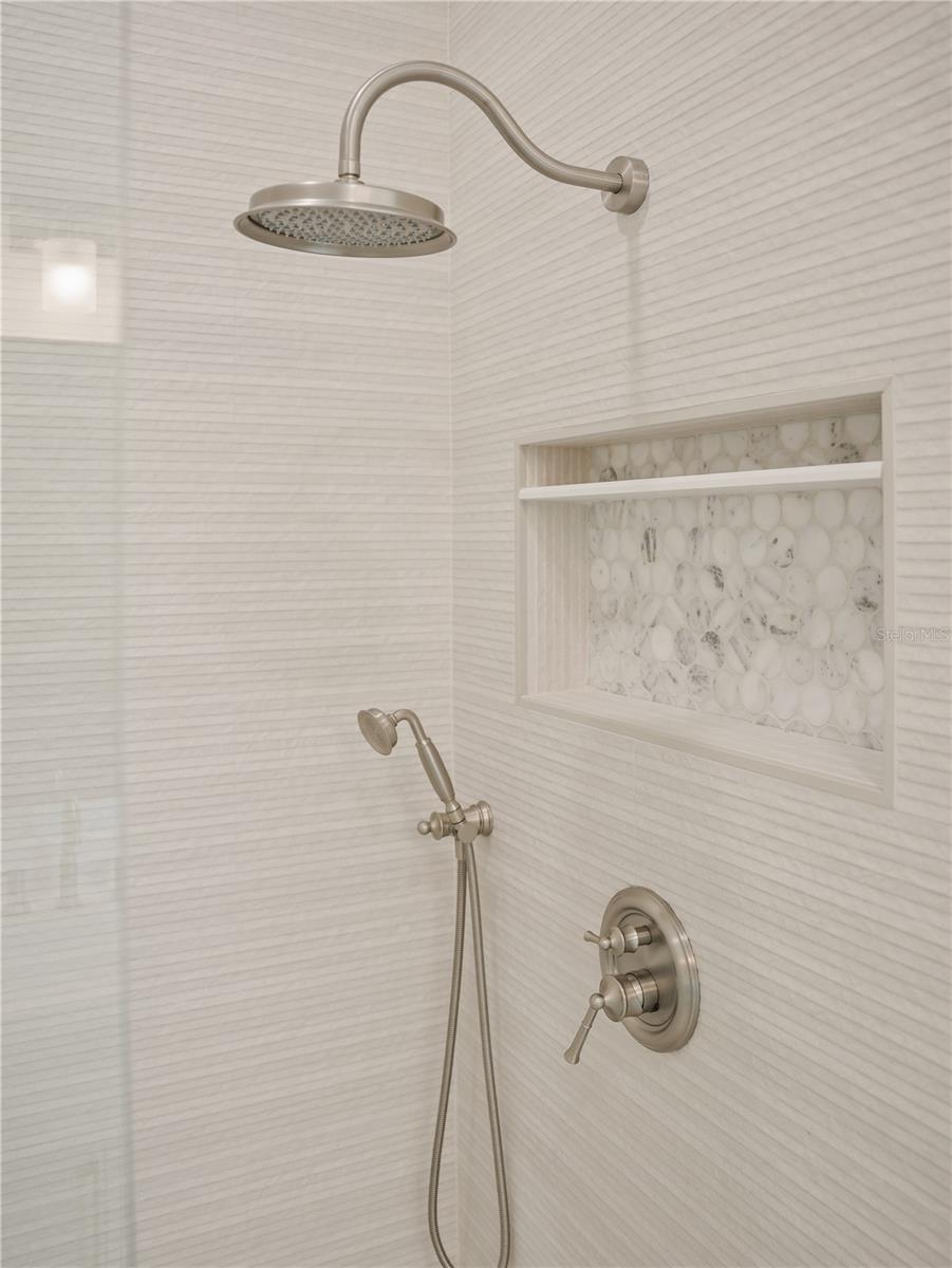 4256 La Salle Ave Property Photo 60