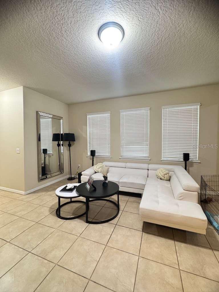 2515 Nouveau Way Property Photo 4