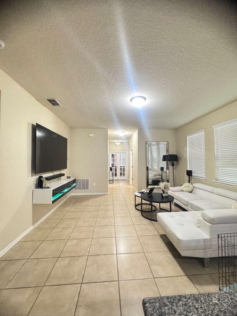 2515 Nouveau Way Property Photo 6
