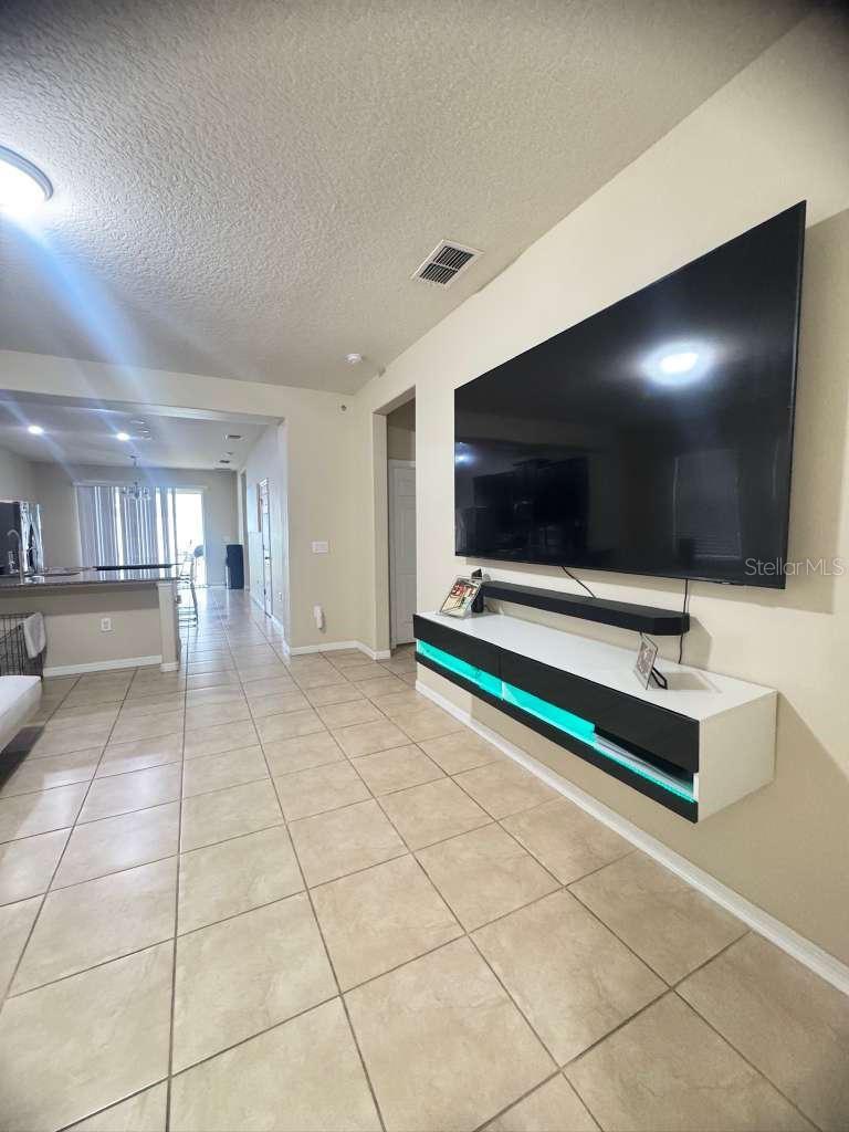 2515 Nouveau Way Property Photo 7