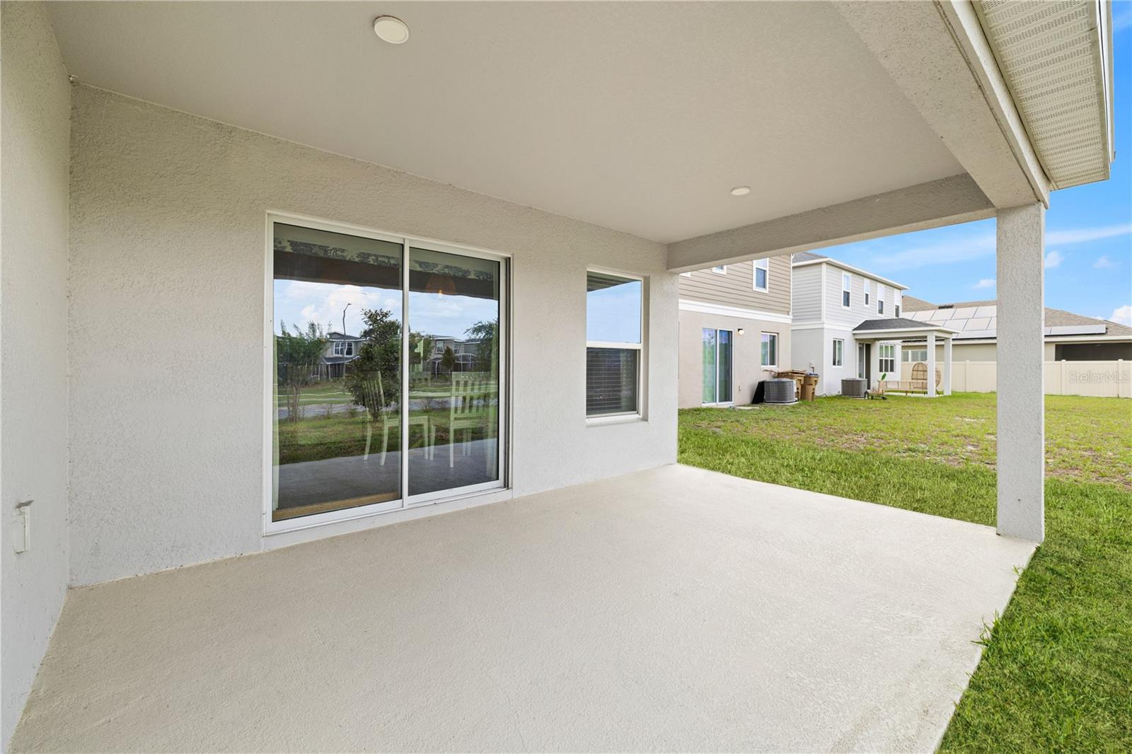 915 Overpool Ave Property Photo 32