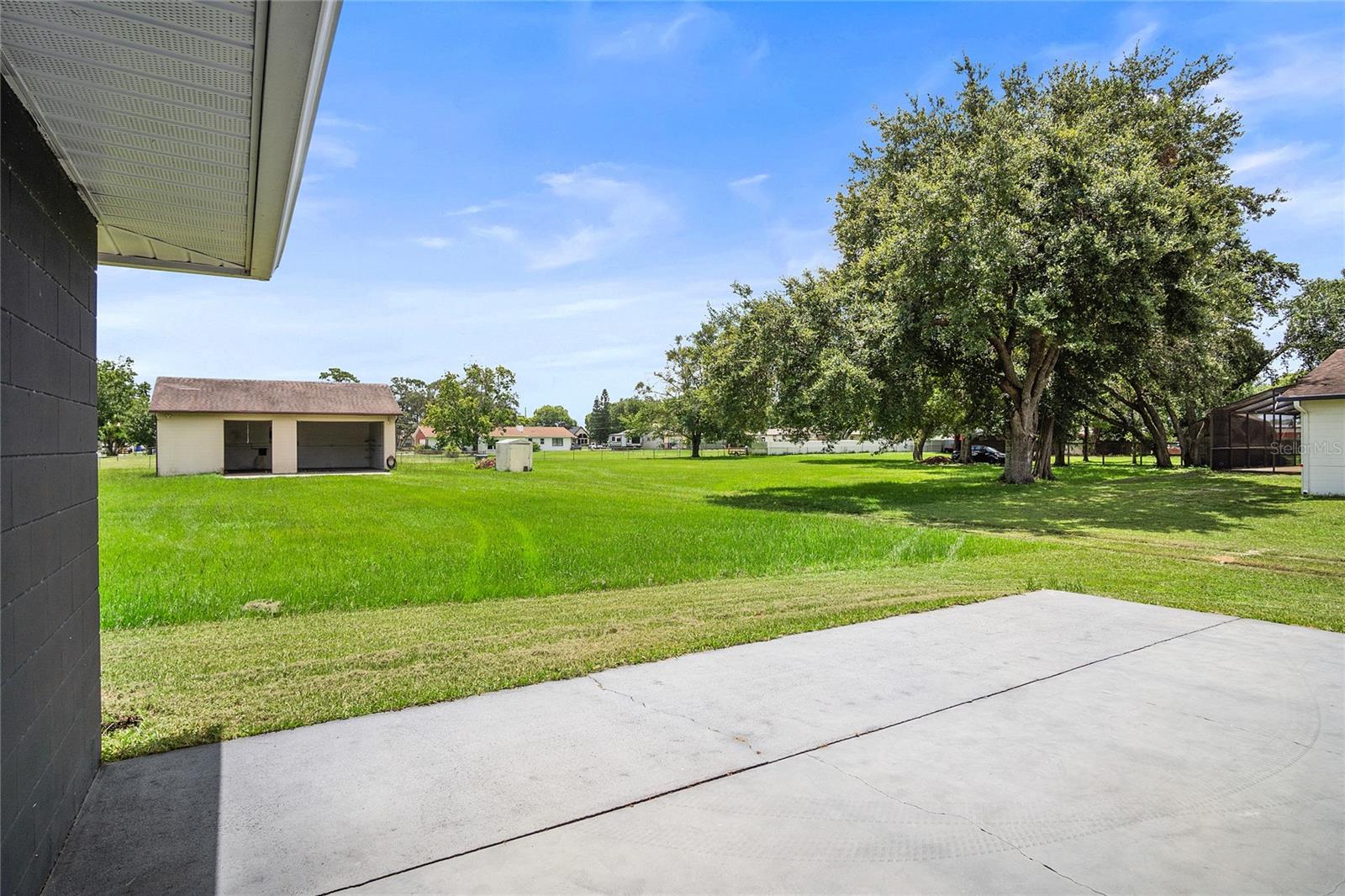1177 Liza St Property Photo 31
