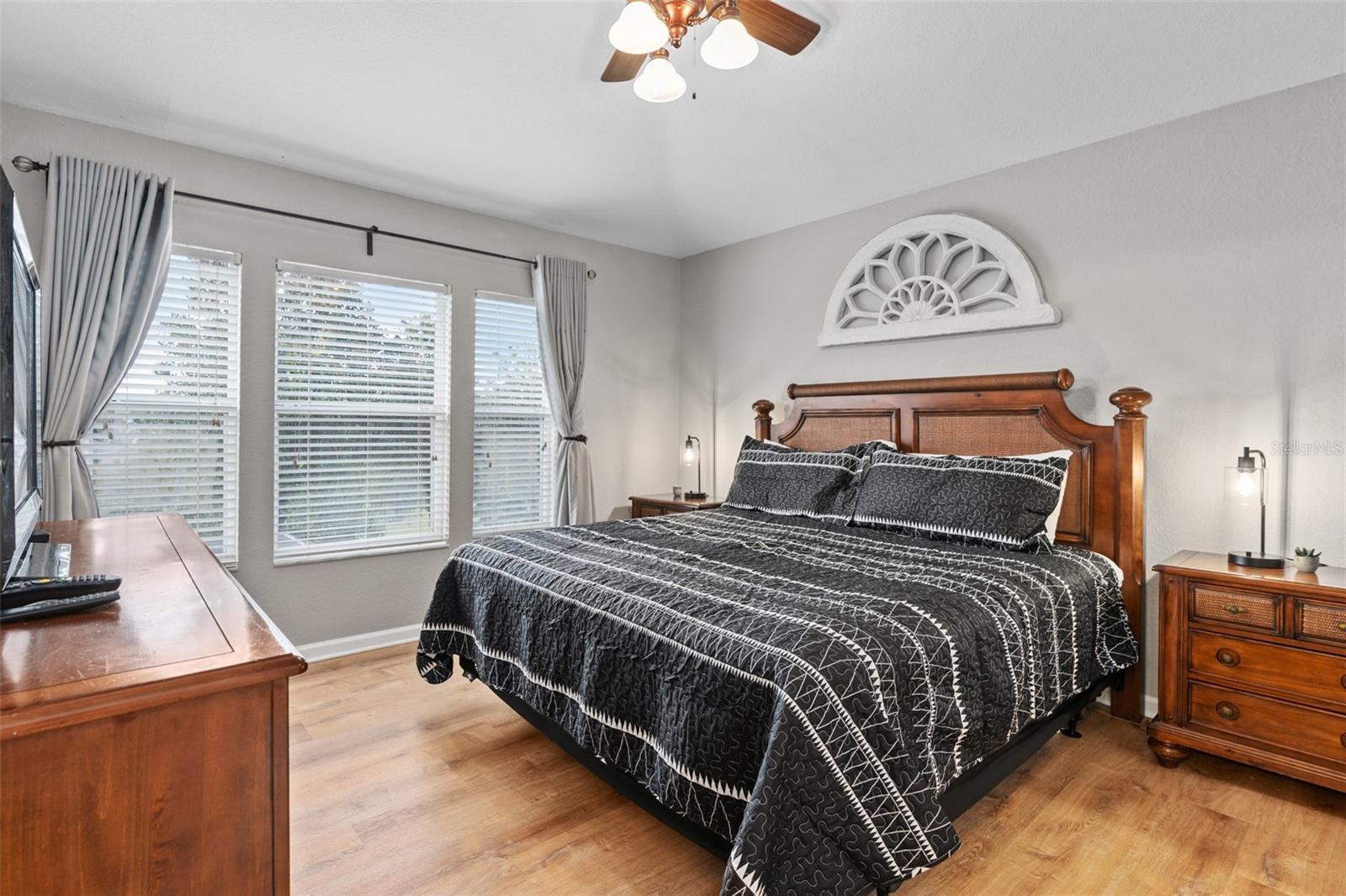 7667 Otterspool St Property Photo 16