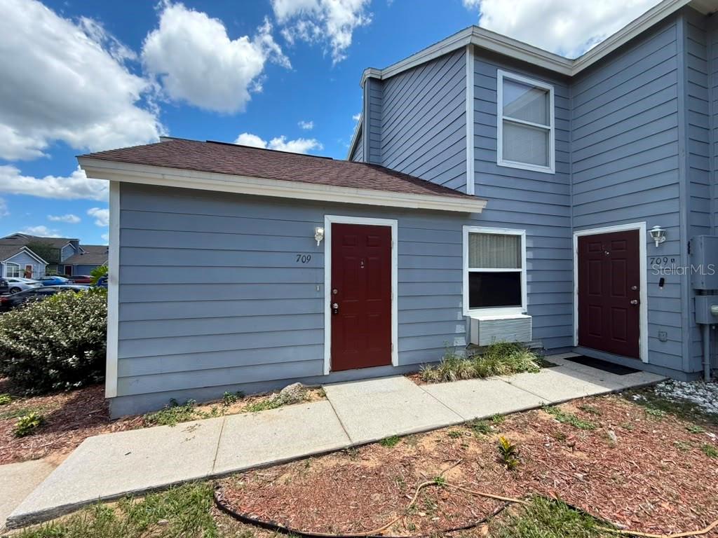 709 Orchid Dr #b Property Photo 2