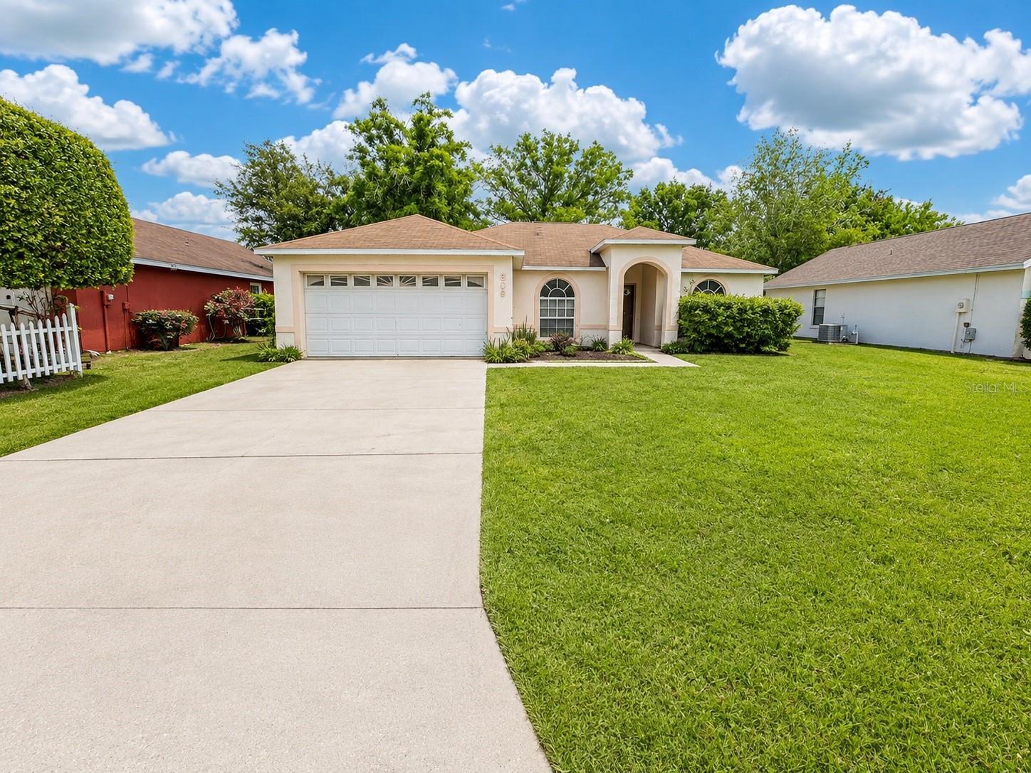 609 TAMARIN LN Property Photo 1