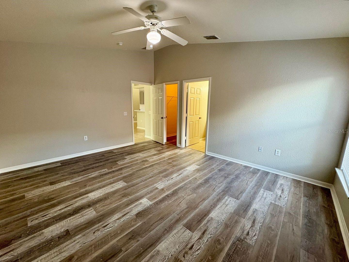 609 Tamarin Ln Property Photo 14