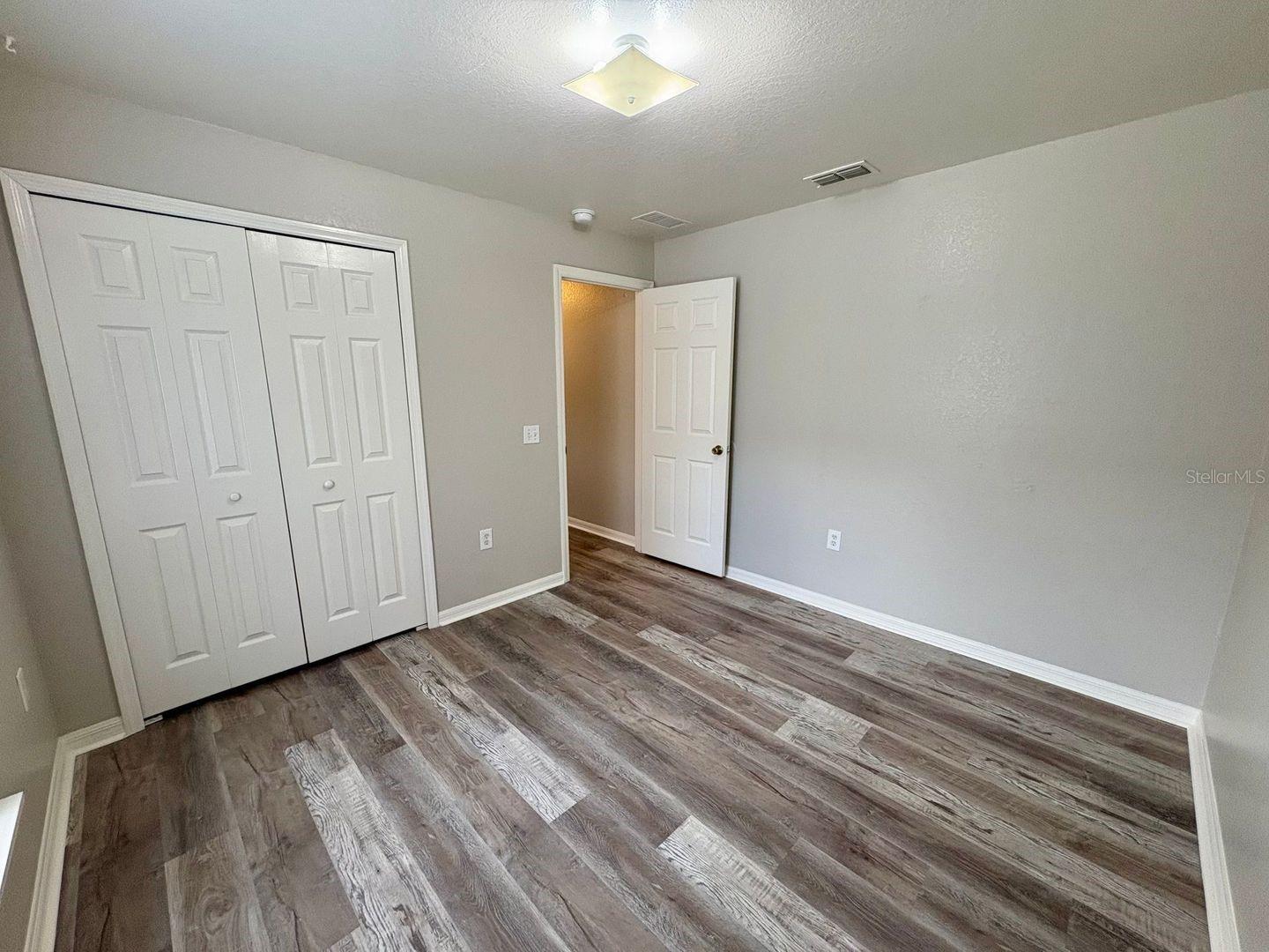 609 Tamarin Ln Property Photo 16